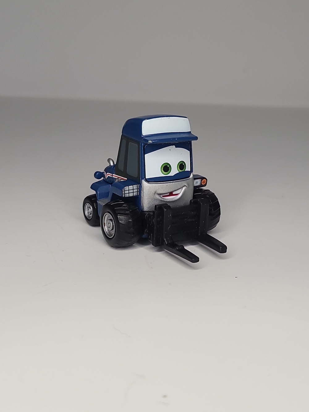 Disney Pixar Planes Fire & Rescue Maru Forklift Vehicle Diecast Mattel 1:55